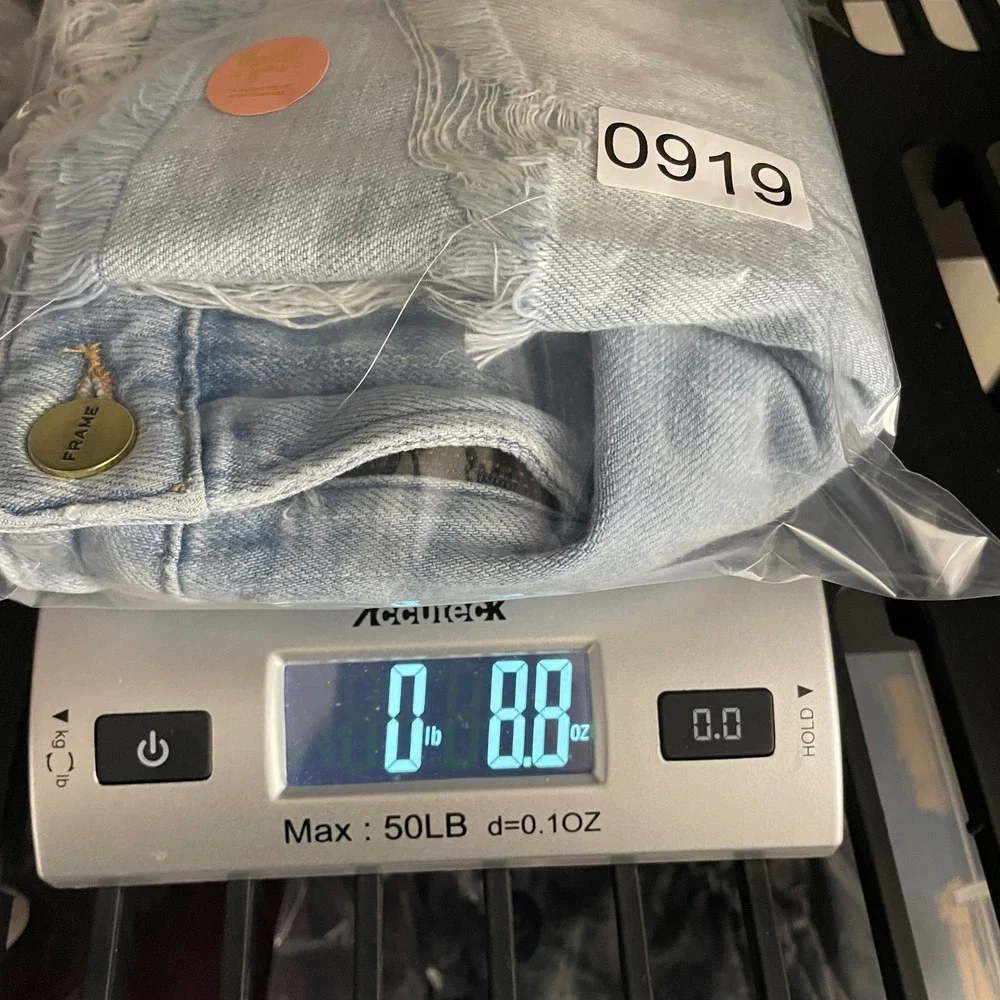 Frame Le Grand Garcon Shorts Womens 26 Distressed Denim Cutoff Raw Hem - Picture 8 of 8